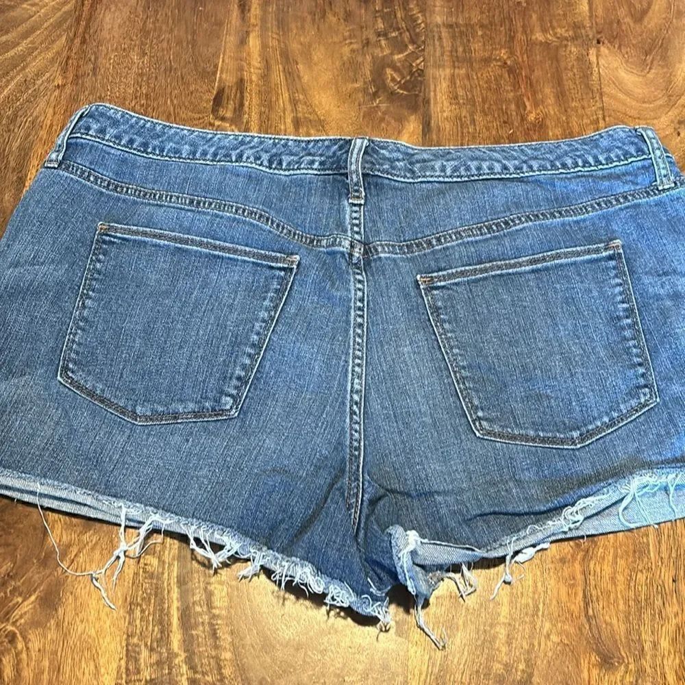 Universal Thread Hi Rise Vintage Shortie Button Front Size 18 - Picture 3 of 8